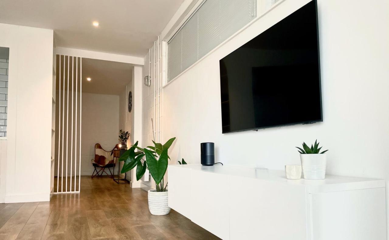 Spacious Industrial Style London